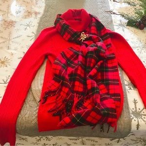 Red turtle neck sweater - Size Medium